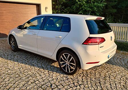 VW Golf Volkswagen 1.6 TDI IQ.DRIVE, LED, Navi, AHK, beh. Lenk