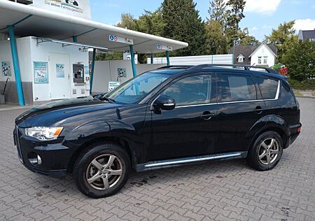 Mitsubishi Outlander 2.2 DI-D+ MIVEC Invite 4WD Invite