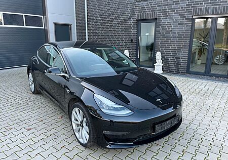 Tesla Model 3 Long Range, Allrad , Navi, autonom Fah