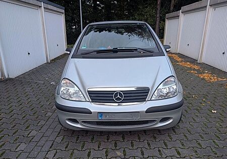 Mercedes-Benz A 140 gebraucht kaufen Mercedes-Benz A 140 WENIG KILOMETER, KLIMA, LAMELLENDACH
