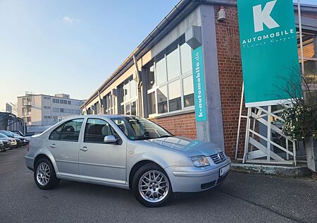 VW Bora Volkswagen 2.3 V5 Highline **1.Hand*SSD**