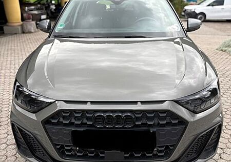 Audi A1 30 TFSI S line Sportback S line