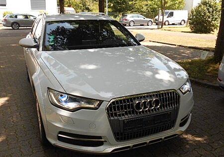 Audi A6 Allroad quattro 3.0 TDI clean diesel