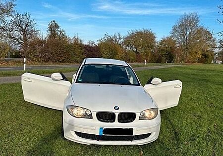 BMW 116i Coupe, EZ 6/2011
