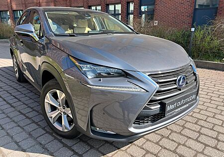 Lexus NX 300h *ALLRAD*1.HAND*PANO*TOTW*HUD*RELAX GARANT