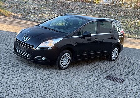 Peugeot 5008 1.6 Platinum 155 THP