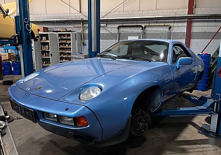 Porsche 928 | Oldtimer | Projektaufgabe