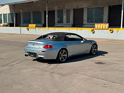 BMW M6 Cabrio/ Soft-close