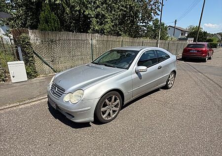 Mercedes-Benz C 180 Kompressor Sportcoupé -