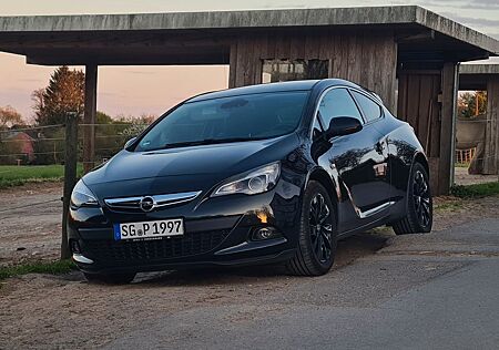 Opel Astra J GTC 1.4 Turbo - Top