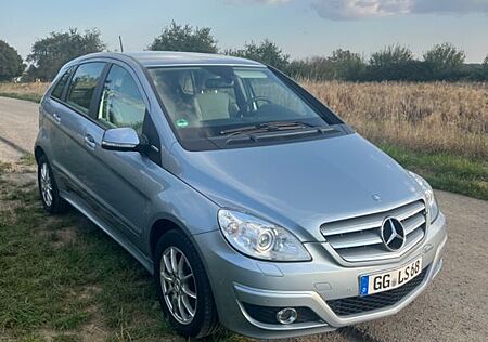 Mercedes-Benz B 170 B NGT( ERDGAS/BENZIN )1.Hand Navi