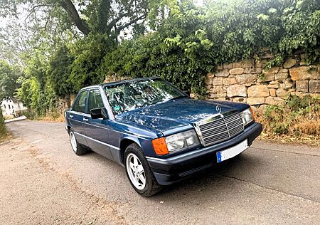 Mercedes-Benz 190 E