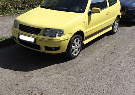 VW Polo Volkswagen 1.4 44kW Highline