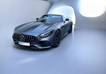 Mercedes-Benz AMG GT S Roadster Carbon Night-Paket