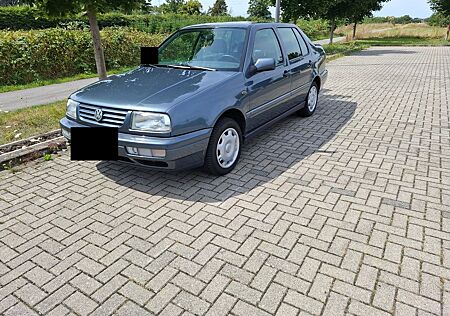 VW Vento Volkswagen 1.8 GLX GLX