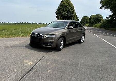 Audi Q3 2.0 TDI 130kW S tronic quattro -