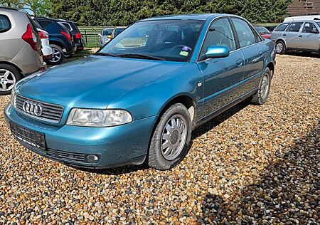 Audi A4 2.4 Benzin/LPG Gas