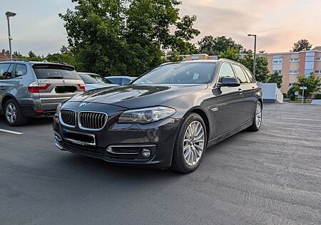 BMW 525d Touring A Luxury Line DAB Driving Assistent