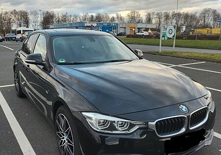 BMW 320i Sport Line Automatic Sport Line