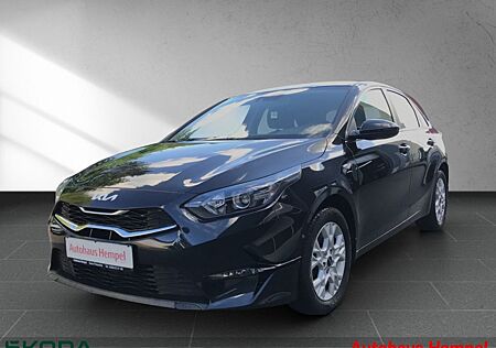 Kia Cee'd Ceed 1.5 T-GDI *KAMERA*DAB*KLIMAAUTOMATIK*PDC