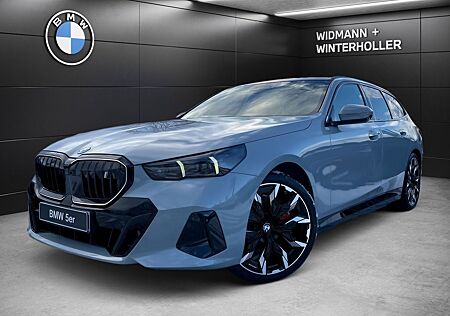 BMW i5 xDrive40 Touring 360° ACC AHK Keyless Pano
