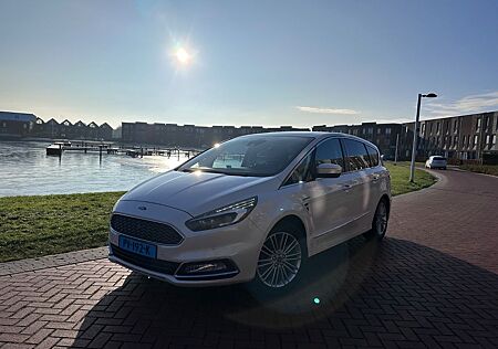 Ford S-Max 2,0 TDCi 132kW Vignale PowerShift Vignale