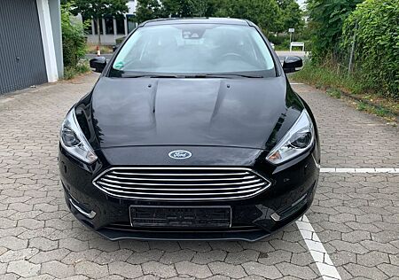 Ford Focus Lim. Titanium
