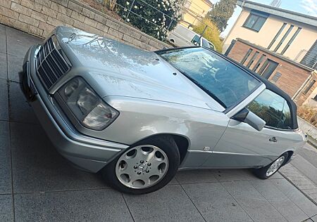 Mercedes-Benz E 320 Cabriolet Sammlerzustand, Originalzustand!