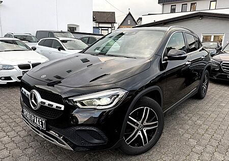 Mercedes-Benz GLA 220 d DCT*SPORTPAKET*BURMESTER*KAMERA*MEMORY