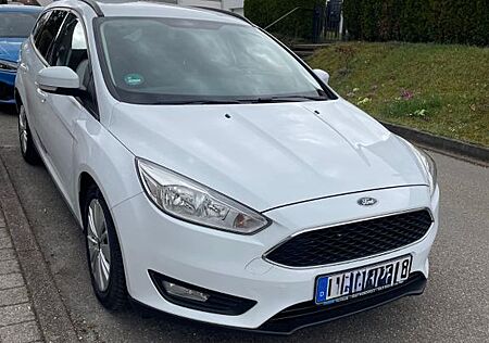 Ford Focus 1,5 TDCi 88kW PowerShift Trend Turnier...