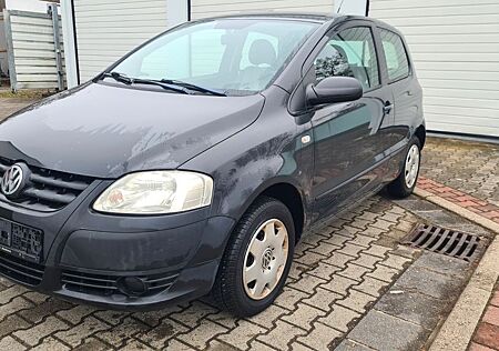 VW Fox Volkswagen Basis | Tüv 04/27 | 8x Reifen | Stadtflitzer