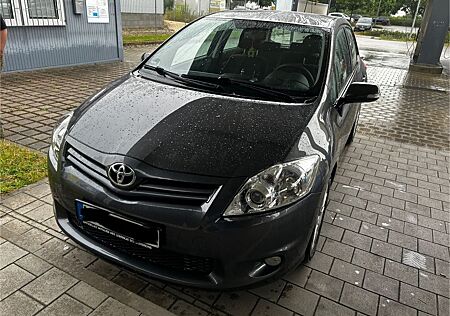 Toyota Auris 1,6-l-Valvematic Club Club