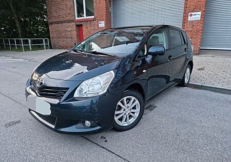 Toyota Verso 2.0 D-4D Life Panorama Navi