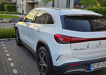 Mercedes-Benz EQA 250+ +