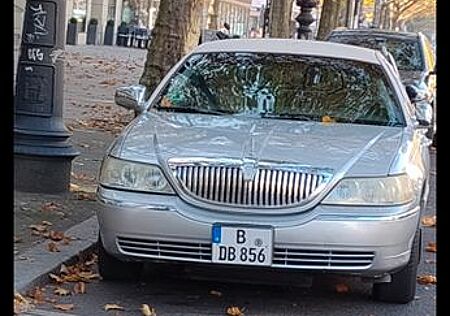 Lincoln Town Car
