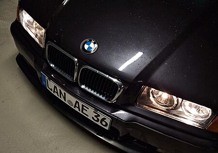 BMW 318i