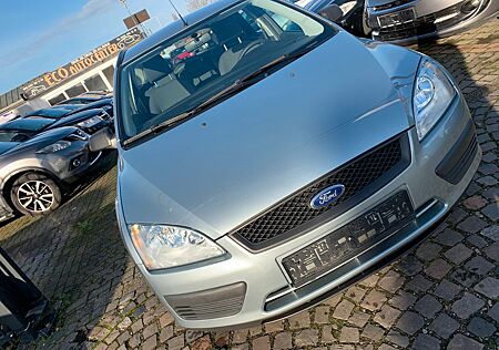 Ford Focus Turnier Trend+WENIG KLM+1.HAND+ TÜV NEU.