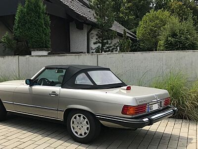 Mercedes-Benz SL 560