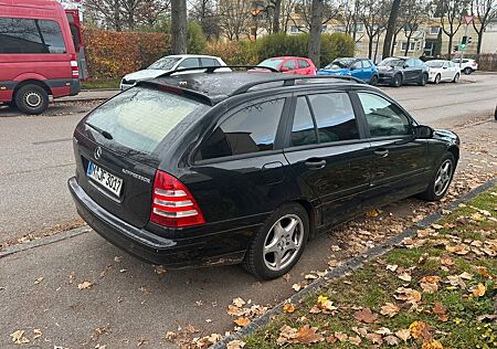 Mercedes-Benz C 180 KOMPRESSOR T AVANTGARDE Avantgarde