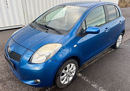 Toyota Yaris 1,3-l-VVT-i Sol *1.Hand*