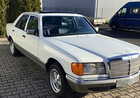 Mercedes-Benz 280 SE