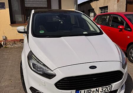 Ford S-Max 2,0 TDCi 132kW Titanium PowerShift Tit...