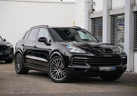 Porsche Cayenne PLATINUM-PANO-LUFTF.-HEAD UP-BOSE-21"RS