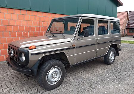 Mercedes-Benz G 300 300 GD lang - Klima - sehr gepflegt