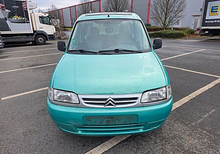Citroën Berlingo 1.6 klima anhängerk panorama tüv 2/27