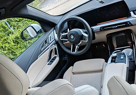 BMW X1 sDrive20i Steptronic - 1400 KM