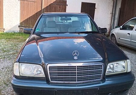 Mercedes-Benz C 220 CDI