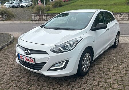 Hyundai i30 gebraucht kaufen Hyundai i30 *Scheckheft gepflegt