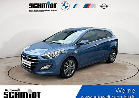 Hyundai i30 blue Kombi 1.6 CRDi Style + 1.HAND