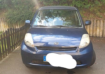 Daihatsu Sirion 1.0 -
